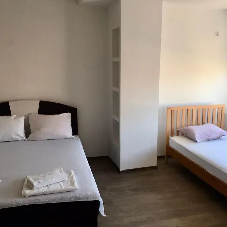 M2 Guest house *